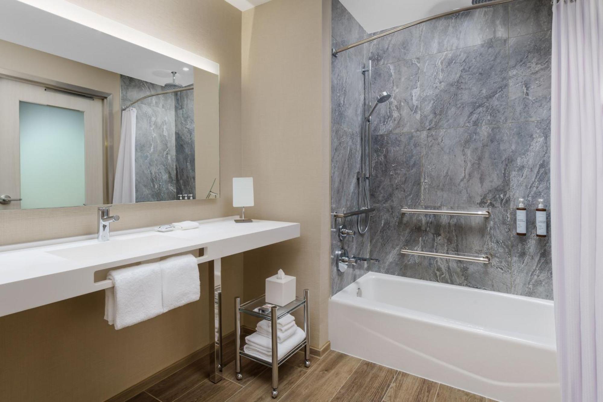 Ac Hotel By Marriott Naples 5Th Avenue المظهر الخارجي الصورة