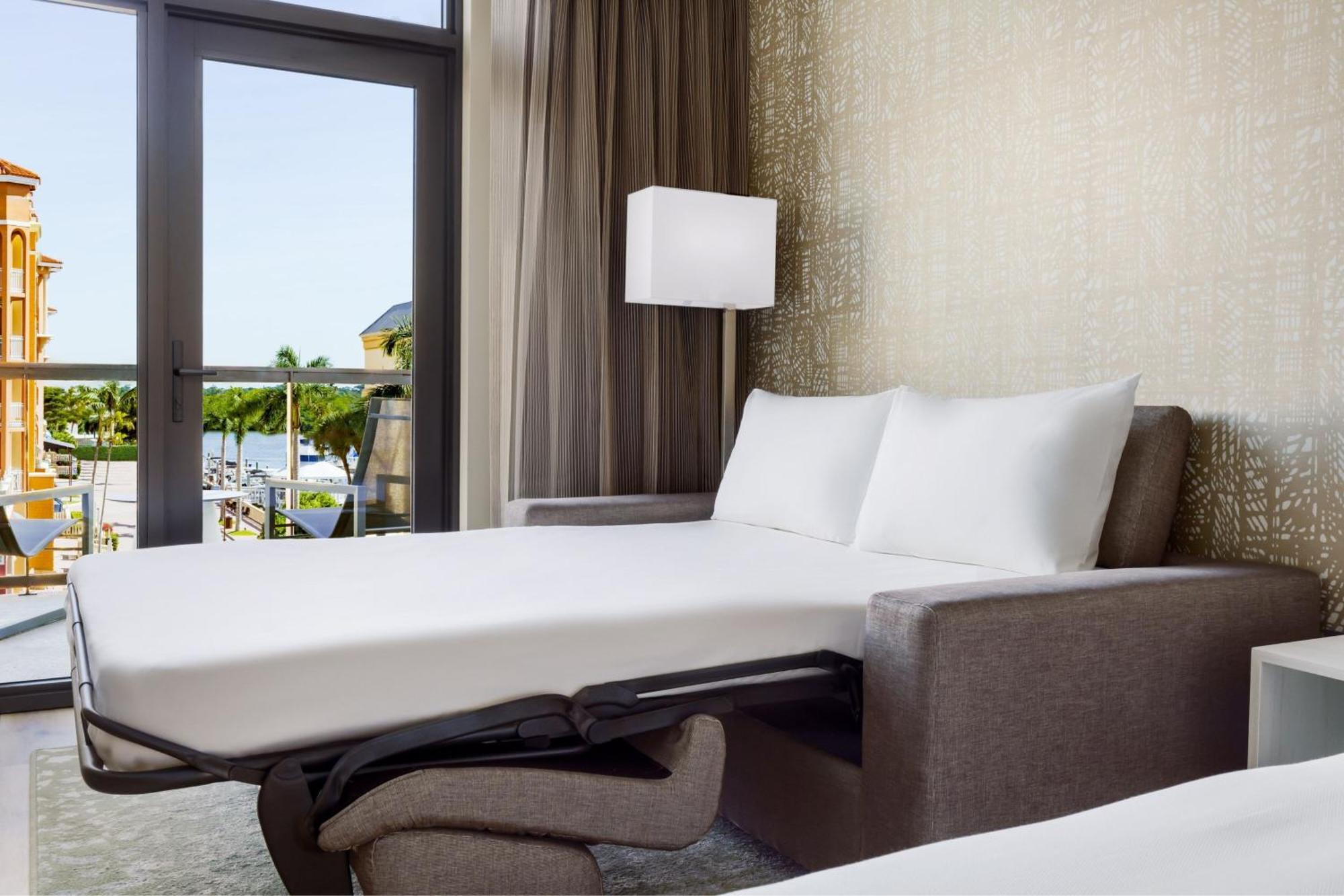 Ac Hotel By Marriott Naples 5Th Avenue المظهر الخارجي الصورة
